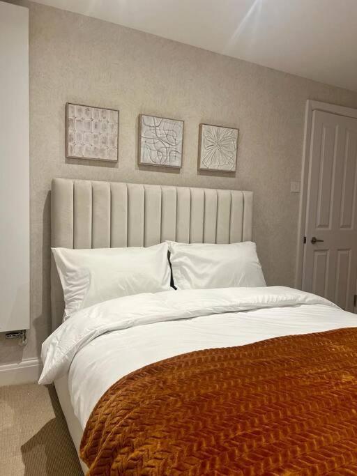 Апартаменти New Flat In Holland Park Лондон Екстер'єр фото
